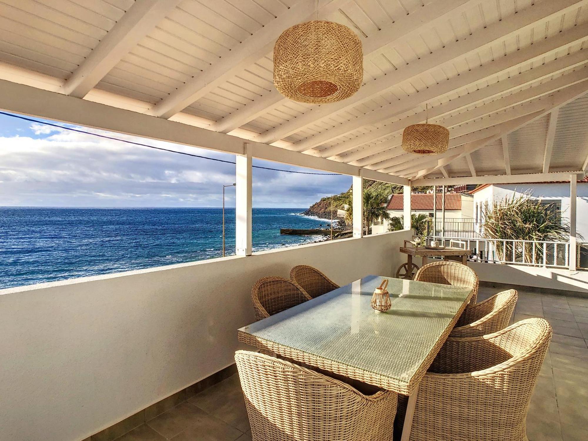 Naya Beach House By Lovelystay Malseira Exterior photo
